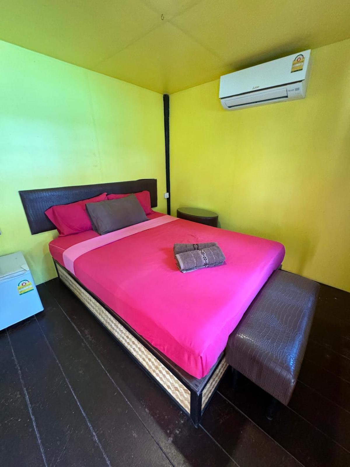 Bayview Sunset Hotel Koh Lipe Bagian luar foto